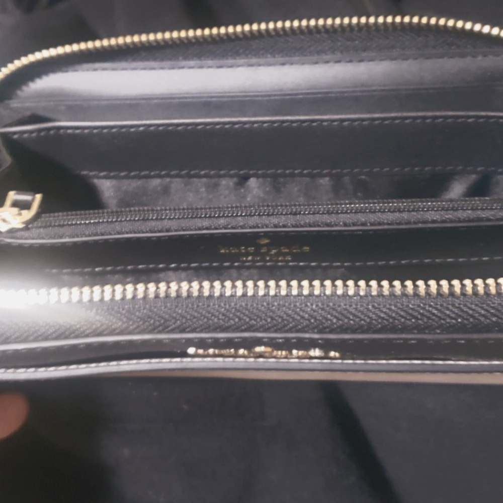 Kate Spade Wallet - Picture 3 of 3